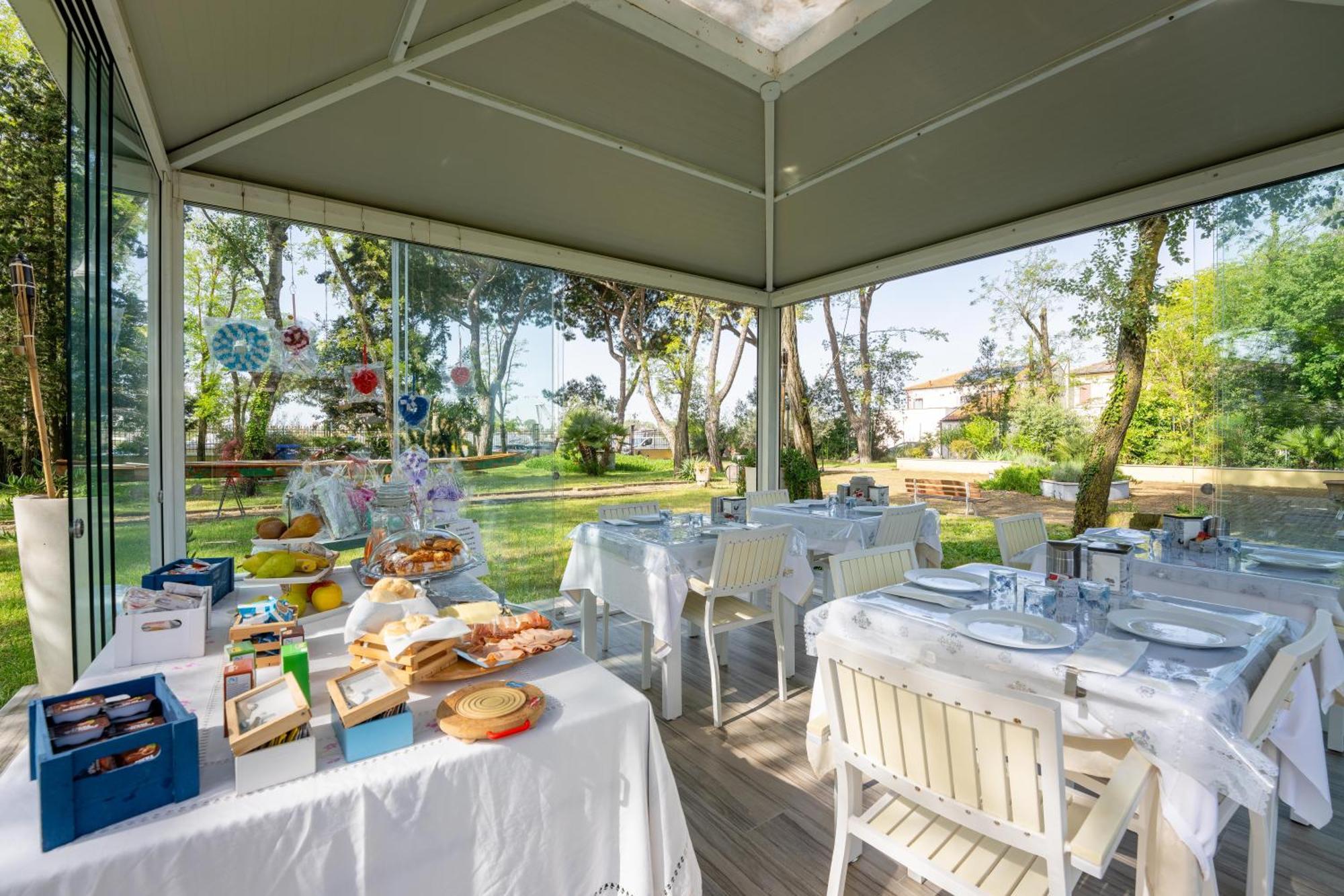 Villa Bellini Room&Breakfast Porto Garibaldi Exterior foto